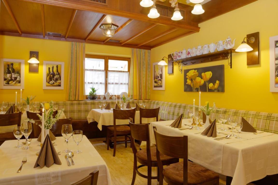 Готель Zum Edlhof Obernzell Екстер'єр фото